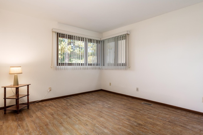 220-2A BIENTERRA, ROCKFORD, Illinois 61107, 2 Bedrooms Bedrooms, ,2 BathroomsBathrooms,Condominium,For Sale,BIENTERRA,202505751