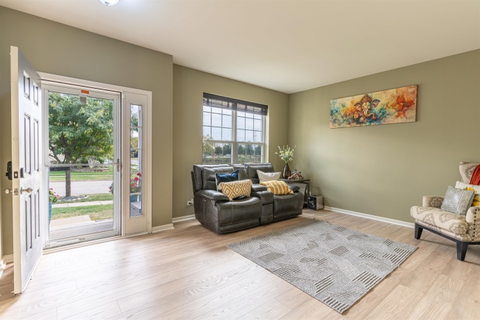 252 Purcell, Volo, Illinois 60073, 4 Bedrooms Bedrooms, ,2 BathroomsBathrooms,House,For Sale,Purcell,202506288