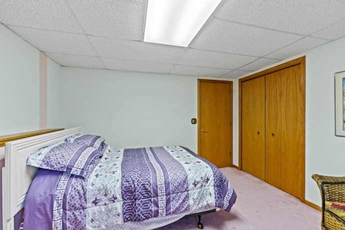 810 Southgate, LAKE SUMMERSET, Illinois 61019, 4 Bedrooms Bedrooms, ,3 BathroomsBathrooms,House,For Sale,Southgate,202506290