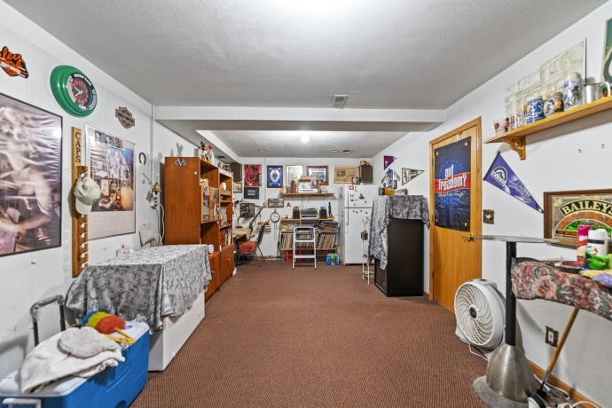 810 Southgate, LAKE SUMMERSET, Illinois 61019, 4 Bedrooms Bedrooms, ,3 BathroomsBathrooms,House,For Sale,Southgate,202506290