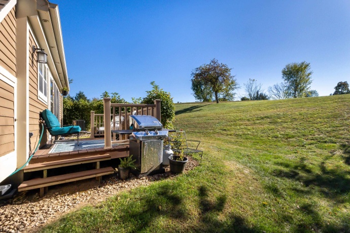 21 Thatcher, GALENA, Illinois 61036, 2 Bedrooms Bedrooms, ,2 BathroomsBathrooms,Condominium,For Sale,Thatcher,202506296