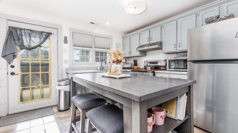 21 Thatcher, GALENA, Illinois 61036, 2 Bedrooms Bedrooms, ,2 BathroomsBathrooms,Condominium,For Sale,Thatcher,202506296