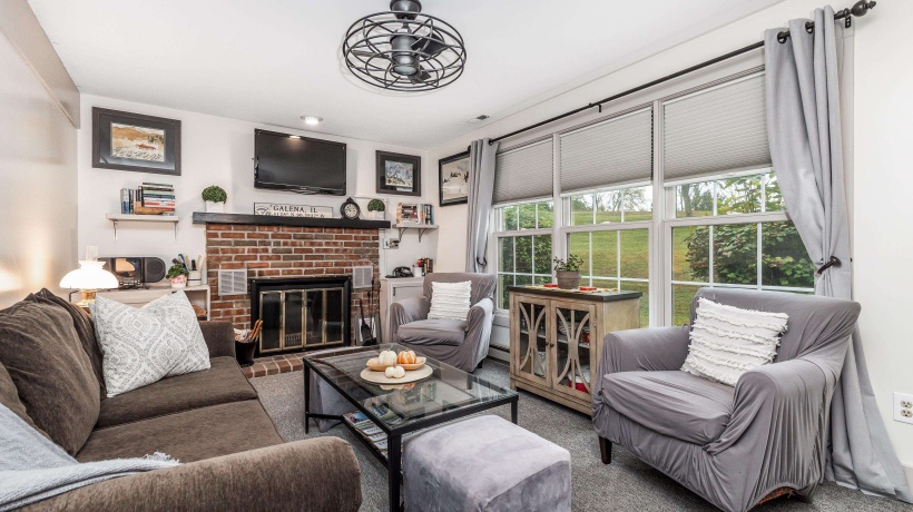 21 Thatcher, GALENA, Illinois 61036, 2 Bedrooms Bedrooms, ,2 BathroomsBathrooms,Condominium,For Sale,Thatcher,202506296