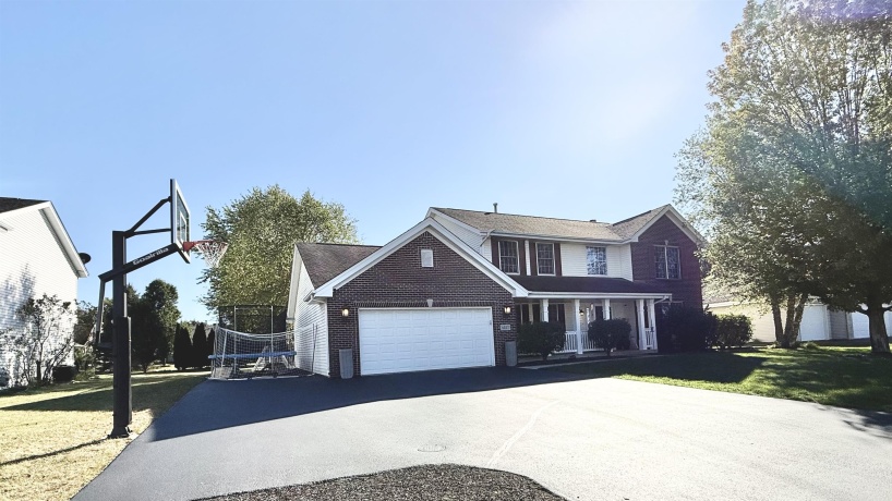 4227 Berkshire, ROCKTON, Illinois 61072, 4 Bedrooms Bedrooms, ,2 BathroomsBathrooms,House,For Sale,Berkshire,202506298