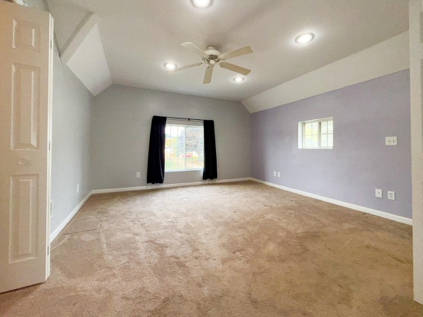 101 Chicago, DAVIS JUNCTION, Illinois 61020, 3 Bedrooms Bedrooms, ,2 BathroomsBathrooms,House,For Sale,Chicago,202506310