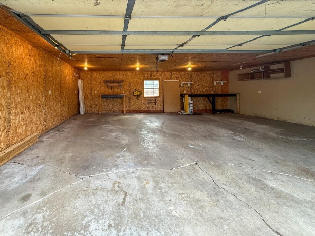 101 Chicago, DAVIS JUNCTION, Illinois 61020, 3 Bedrooms Bedrooms, ,2 BathroomsBathrooms,House,For Sale,Chicago,202506310