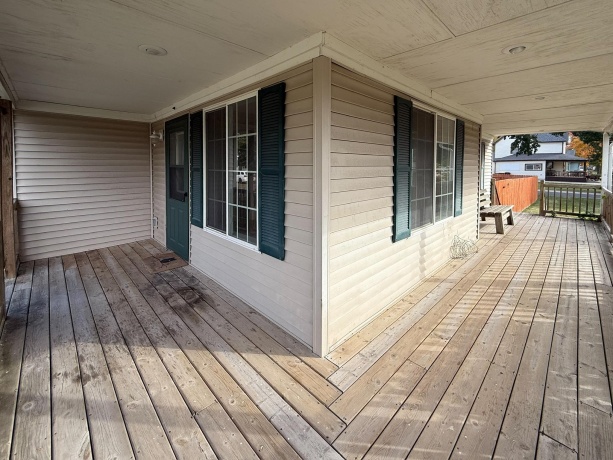 101 Chicago, DAVIS JUNCTION, Illinois 61020, 3 Bedrooms Bedrooms, ,2 BathroomsBathrooms,House,For Sale,Chicago,202506310