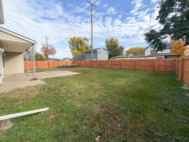 101 Chicago, DAVIS JUNCTION, Illinois 61020, 3 Bedrooms Bedrooms, ,2 BathroomsBathrooms,House,For Sale,Chicago,202506310