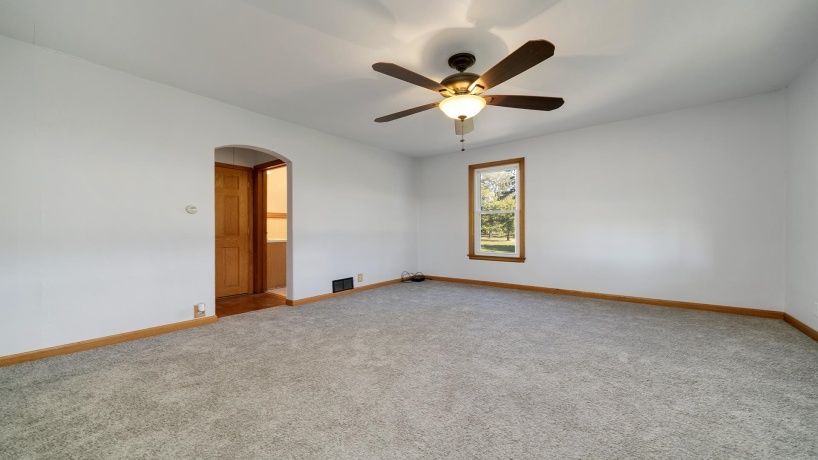 8540 Manchester, CAPRON, Illinois 61012, 3 Bedrooms Bedrooms, ,2 BathroomsBathrooms,House,For Sale,Manchester,202506312