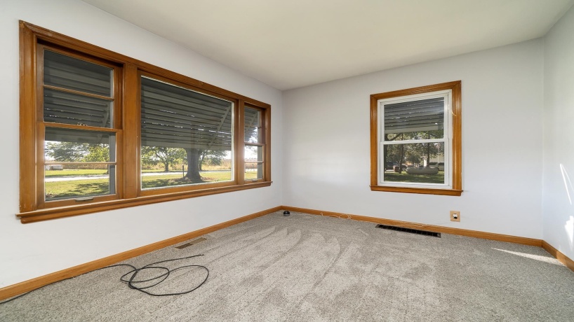 8540 Manchester, CAPRON, Illinois 61012, 3 Bedrooms Bedrooms, ,2 BathroomsBathrooms,House,For Sale,Manchester,202506312