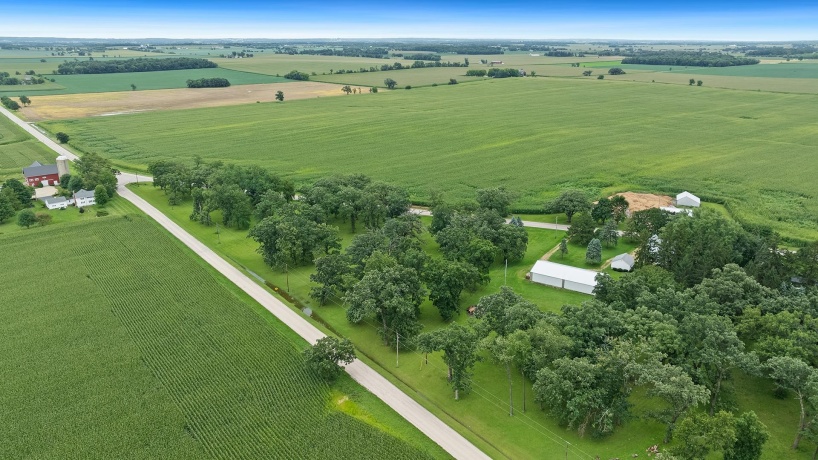 8540 Manchester, CAPRON, Illinois 61012, 3 Bedrooms Bedrooms, ,2 BathroomsBathrooms,House,For Sale,Manchester,202506312