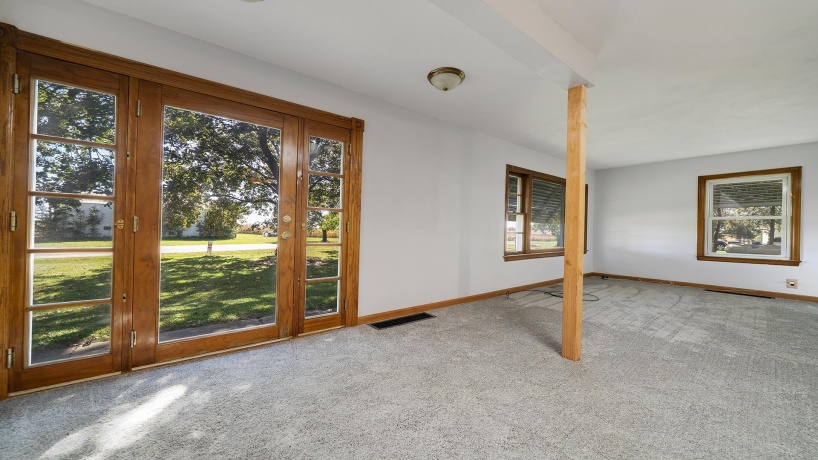 8540 Manchester, CAPRON, Illinois 61012, 3 Bedrooms Bedrooms, ,2 BathroomsBathrooms,House,For Sale,Manchester,202506312