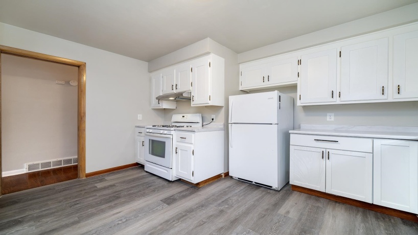 3016 12th, ROCKFORD, Illinois 61108, 3 Bedrooms Bedrooms, ,2 BathroomsBathrooms,House,For Sale,12th,202506322