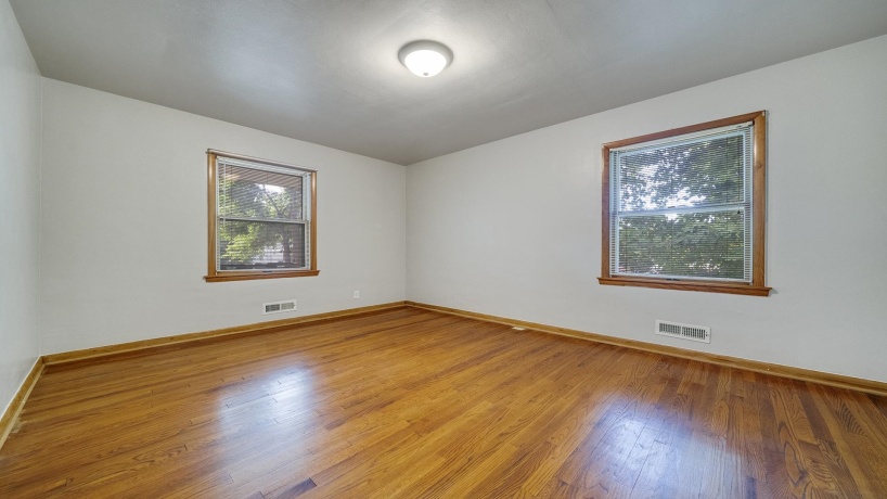 3016 12th, ROCKFORD, Illinois 61108, 3 Bedrooms Bedrooms, ,2 BathroomsBathrooms,House,For Sale,12th,202506322