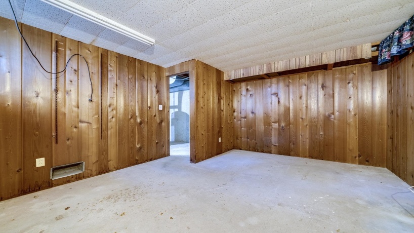 3016 12th, ROCKFORD, Illinois 61108, 3 Bedrooms Bedrooms, ,2 BathroomsBathrooms,House,For Sale,12th,202506322