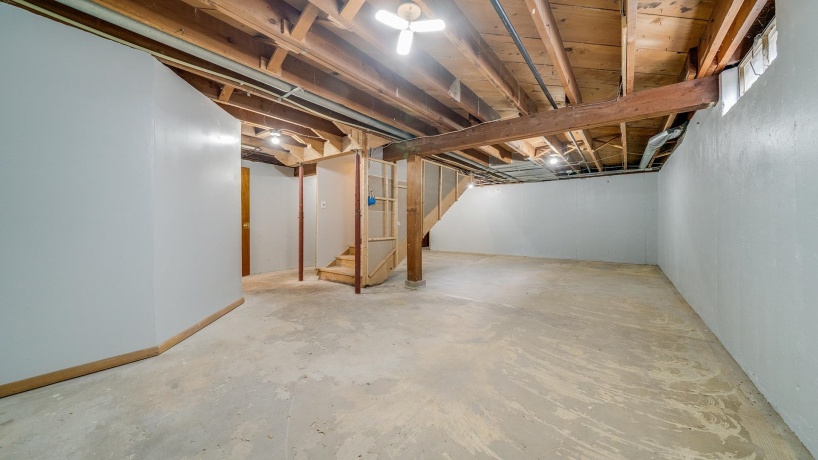 3016 12th, ROCKFORD, Illinois 61108, 3 Bedrooms Bedrooms, ,2 BathroomsBathrooms,House,For Sale,12th,202506322