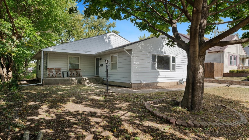 3016 12th, ROCKFORD, Illinois 61108, 3 Bedrooms Bedrooms, ,2 BathroomsBathrooms,House,For Sale,12th,202506322