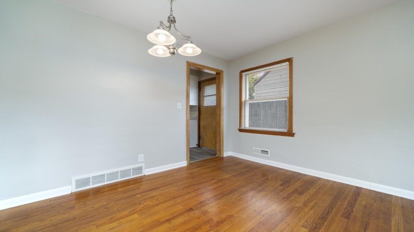 3016 12th, ROCKFORD, Illinois 61108, 3 Bedrooms Bedrooms, ,2 BathroomsBathrooms,House,For Sale,12th,202506322