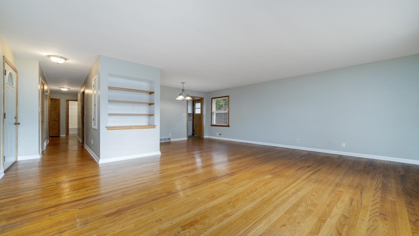 3016 12th, ROCKFORD, Illinois 61108, 3 Bedrooms Bedrooms, ,2 BathroomsBathrooms,House,For Sale,12th,202506322