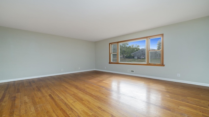 3016 12th, ROCKFORD, Illinois 61108, 3 Bedrooms Bedrooms, ,2 BathroomsBathrooms,House,For Sale,12th,202506322