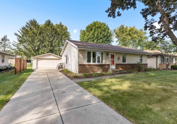 1223 ESMOND, ROCKFORD, Illinois 61108, 3 Bedrooms Bedrooms, ,1 BathroomBathrooms,House,For Sale,ESMOND,202506132