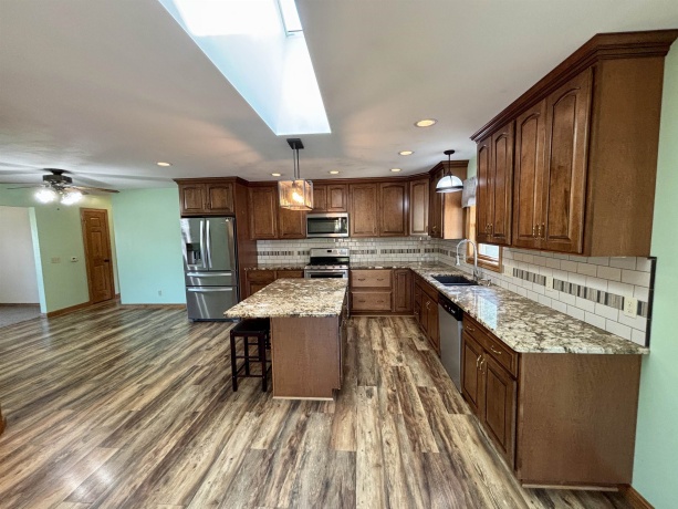 3310 Apple River, ELIZABETH, Illinois 61028, 2 Bedrooms Bedrooms, ,2 BathroomsBathrooms,House,For Sale,Apple River,202506348