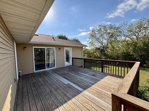 3310 Apple River, ELIZABETH, Illinois 61028, 2 Bedrooms Bedrooms, ,2 BathroomsBathrooms,House,For Sale,Apple River,202506348