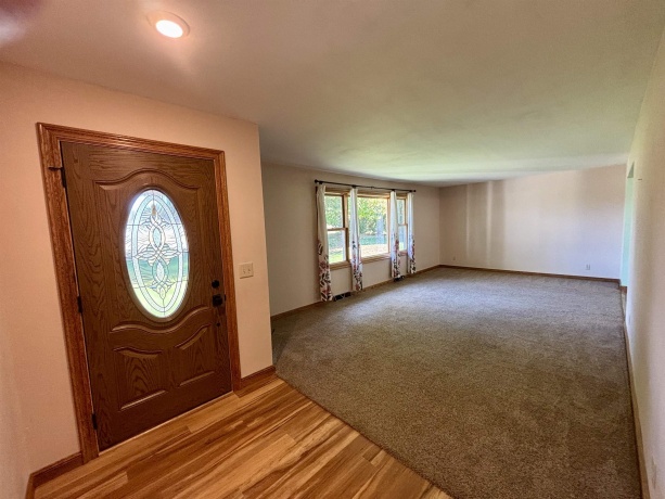 3310 Apple River, ELIZABETH, Illinois 61028, 2 Bedrooms Bedrooms, ,2 BathroomsBathrooms,House,For Sale,Apple River,202506348