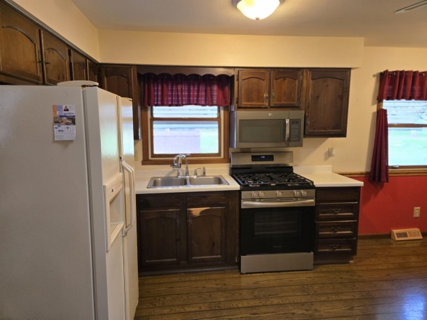 7544 La Maine, ROCKFORD, Illinois 61103, 3 Bedrooms Bedrooms, ,1 BathroomBathrooms,House,For Sale,La Maine,202506352