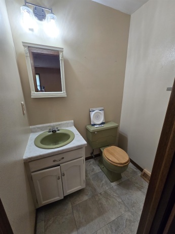 7544 La Maine, ROCKFORD, Illinois 61103, 3 Bedrooms Bedrooms, ,1 BathroomBathrooms,House,For Sale,La Maine,202506352