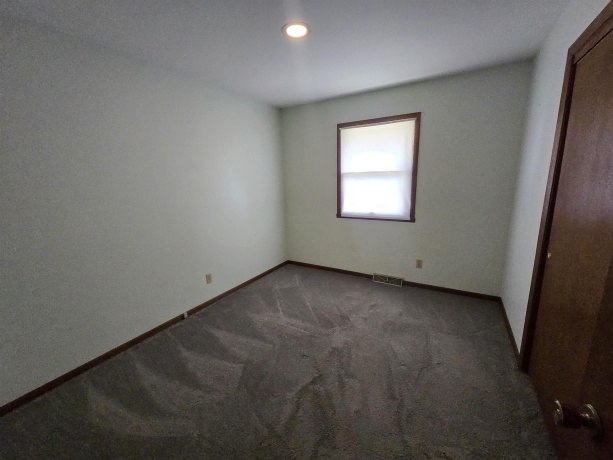 7544 La Maine, ROCKFORD, Illinois 61103, 3 Bedrooms Bedrooms, ,1 BathroomBathrooms,House,For Sale,La Maine,202506352