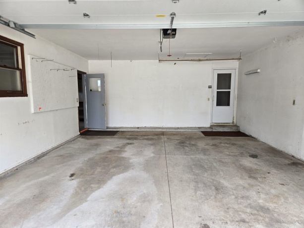 7544 La Maine, ROCKFORD, Illinois 61103, 3 Bedrooms Bedrooms, ,1 BathroomBathrooms,House,For Sale,La Maine,202506352