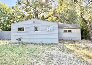 320 Liston, SOUTH BELOIT, Illinois 61080, 2 Bedrooms Bedrooms, ,1 BathroomBathrooms,House,For Sale,Liston,202506360