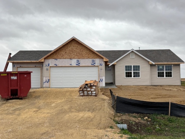 210 AUTUMNWOOD, DAVIS JUNCTION, Illinois 61020, 3 Bedrooms Bedrooms, ,2 BathroomsBathrooms,House,For Sale,AUTUMNWOOD,202506366