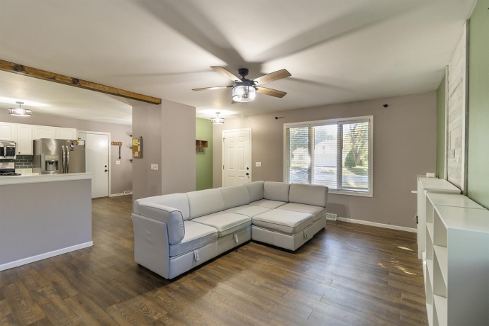 115 Lamplighter Loop, POPLAR GROVE, Illinois 61065, 3 Bedrooms Bedrooms, ,2 BathroomsBathrooms,House,For Sale,Lamplighter Loop,202506367