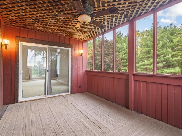 9104 Weber, RIDOTT, Illinois 61067, 4 Bedrooms Bedrooms, ,3 BathroomsBathrooms,House,For Sale,Weber,202506372