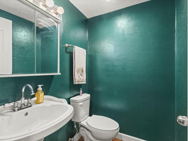 9104 Weber, RIDOTT, Illinois 61067, 4 Bedrooms Bedrooms, ,3 BathroomsBathrooms,House,For Sale,Weber,202506372