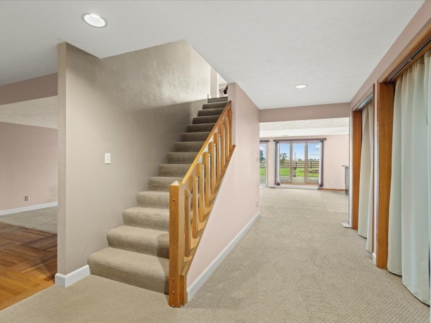 9104 Weber, RIDOTT, Illinois 61067, 4 Bedrooms Bedrooms, ,3 BathroomsBathrooms,House,For Sale,Weber,202506372