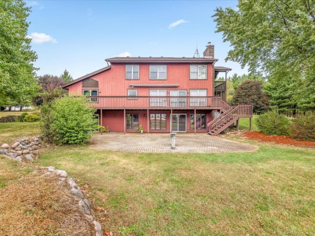 9104 Weber, RIDOTT, Illinois 61067, 4 Bedrooms Bedrooms, ,3 BathroomsBathrooms,House,For Sale,Weber,202506372