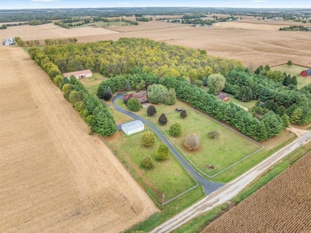 9104 Weber, RIDOTT, Illinois 61067, 4 Bedrooms Bedrooms, ,3 BathroomsBathrooms,House,For Sale,Weber,202506372