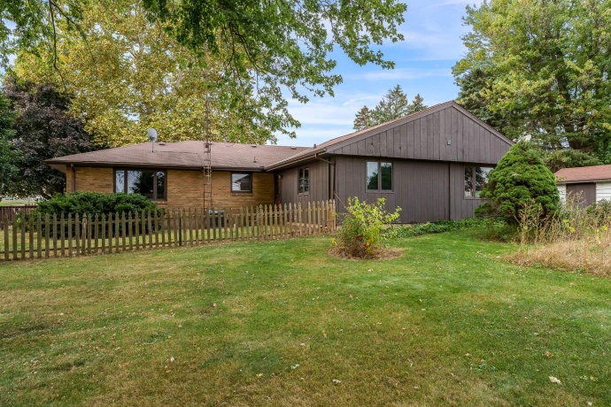 5553 MULFORD, MONROE CENTER, Illinois 61052, 3 Bedrooms Bedrooms, ,2 BathroomsBathrooms,House,For Sale,MULFORD,202506391