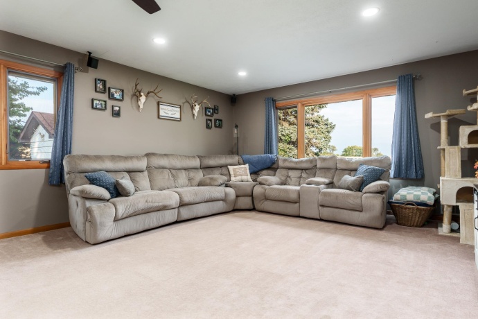 5553 MULFORD, MONROE CENTER, Illinois 61052, 3 Bedrooms Bedrooms, ,2 BathroomsBathrooms,House,For Sale,MULFORD,202506391