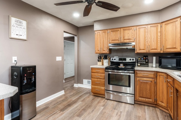 5553 MULFORD, MONROE CENTER, Illinois 61052, 3 Bedrooms Bedrooms, ,2 BathroomsBathrooms,House,For Sale,MULFORD,202506391