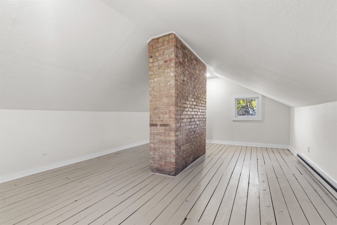 919 Garfield, ROCKFORD, Illinois 61103, 4 Bedrooms Bedrooms, ,1 BathroomBathrooms,House,For Sale,Garfield,202506393