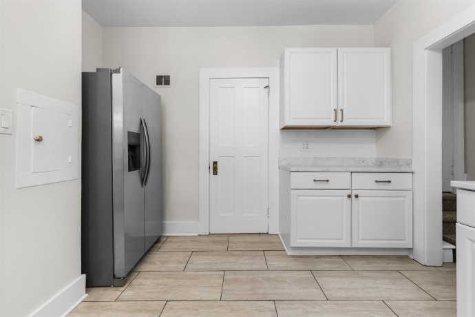 919 Garfield, ROCKFORD, Illinois 61103, 4 Bedrooms Bedrooms, ,1 BathroomBathrooms,House,For Sale,Garfield,202506393