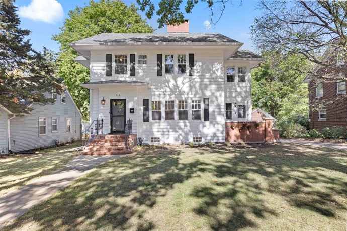 919 Garfield, ROCKFORD, Illinois 61103, 4 Bedrooms Bedrooms, ,1 BathroomBathrooms,House,For Sale,Garfield,202506393