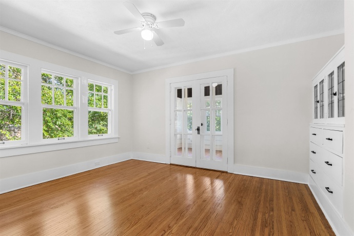 919 Garfield, ROCKFORD, Illinois 61103, 4 Bedrooms Bedrooms, ,1 BathroomBathrooms,House,For Sale,Garfield,202506393