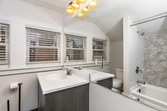 1435 Post, ROCKFORD, Illinois 61103, 3 Bedrooms Bedrooms, ,2 BathroomsBathrooms,House,For Sale,Post,202506397