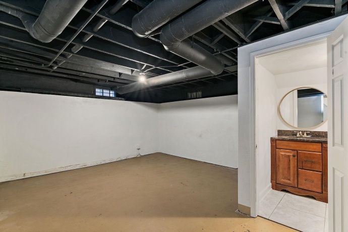 1435 Post, ROCKFORD, Illinois 61103, 3 Bedrooms Bedrooms, ,2 BathroomsBathrooms,House,For Sale,Post,202506397