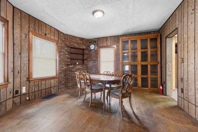 306 Chicago, DAVIS JUNCTION, Illinois 61020, 3 Bedrooms Bedrooms, ,1 BathroomBathrooms,House,For Sale,Chicago,202506416